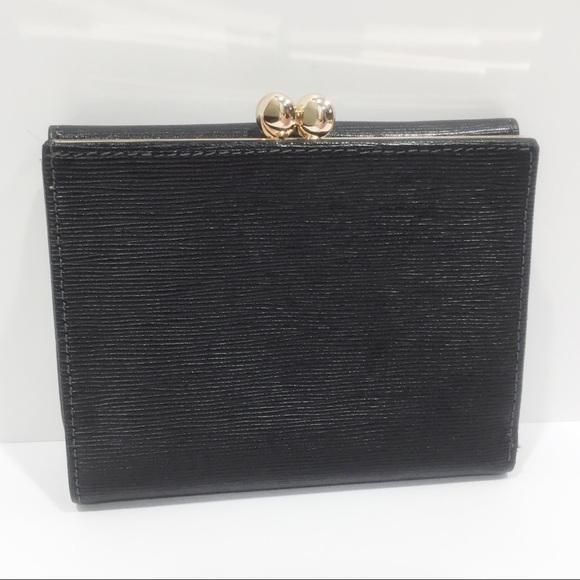 Hanae Mori black textured leather gold logo vintage compact wallet - Picture 2 of 11